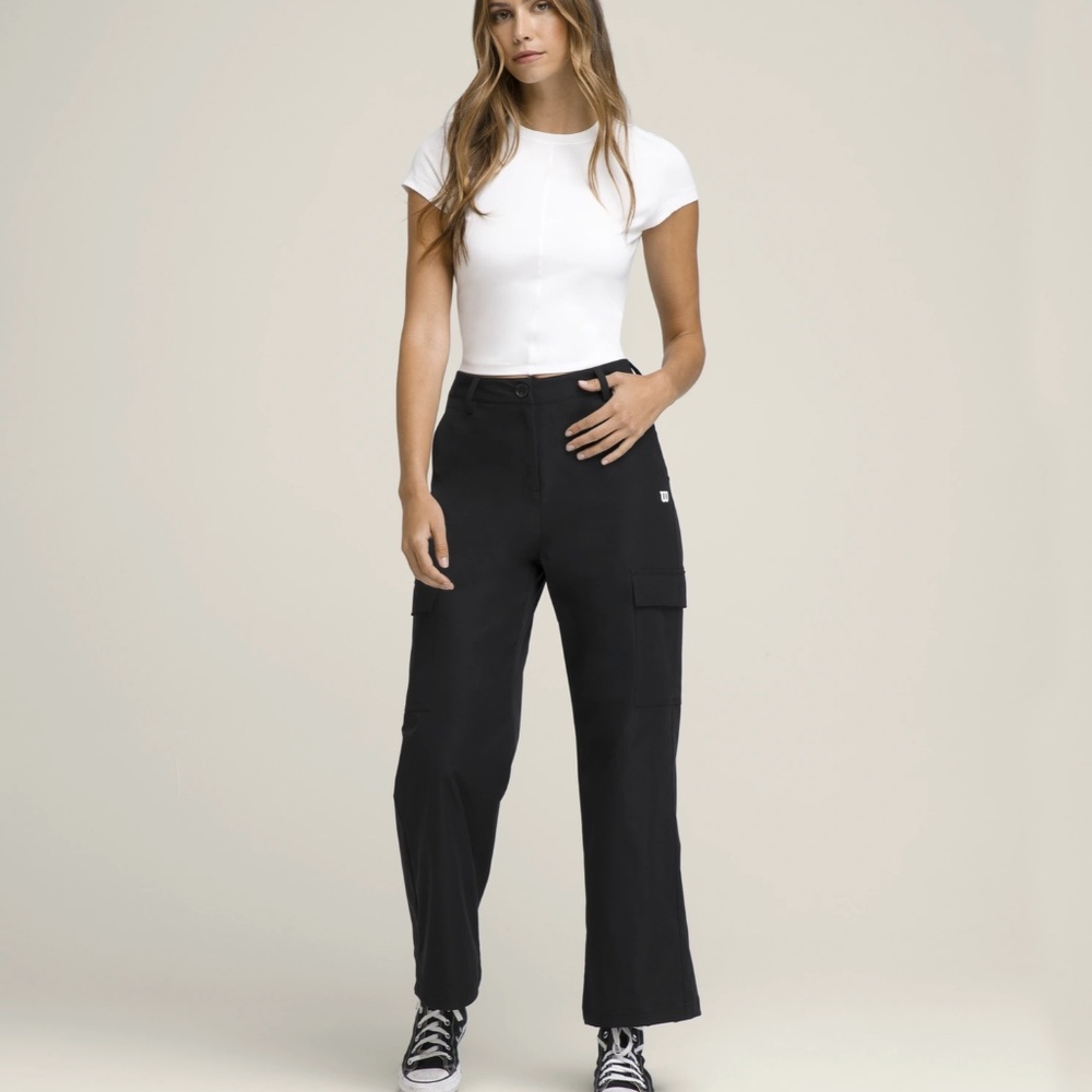 REDUCED PRICE Brand new Wilson Vine Cargo Pants in Black size Medium NWT